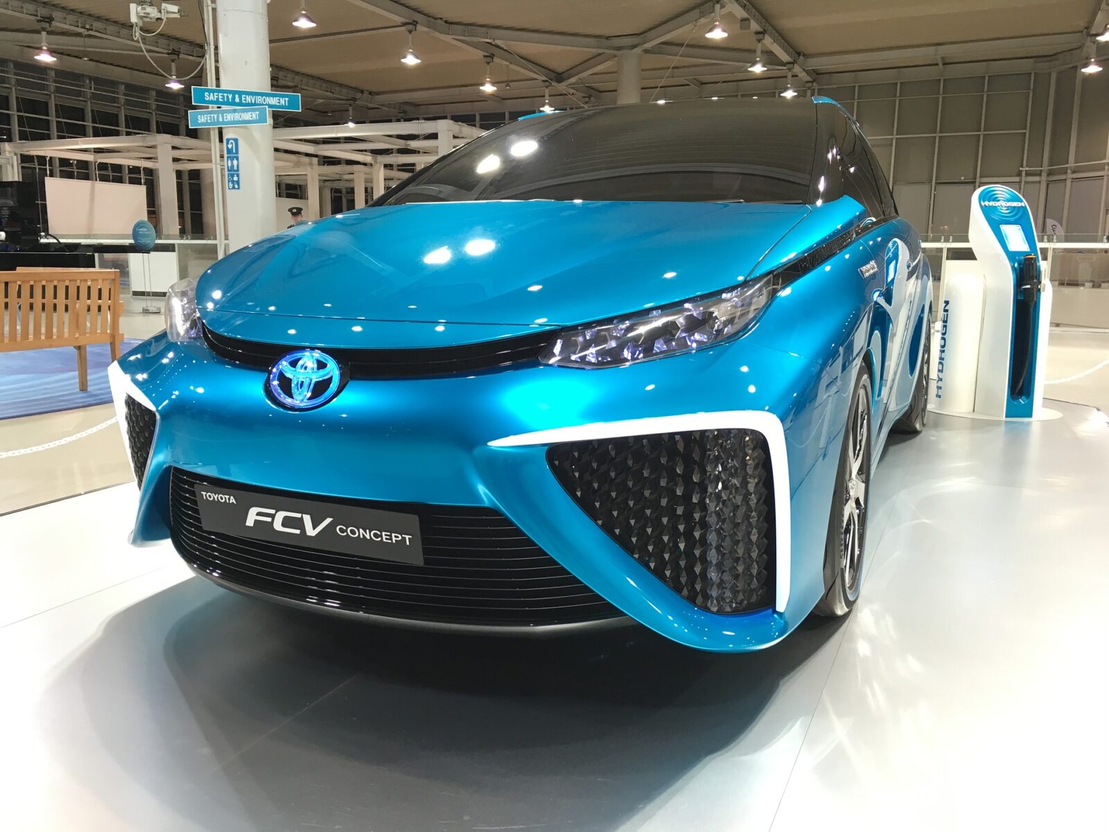 toyota mirai - auto na wodór